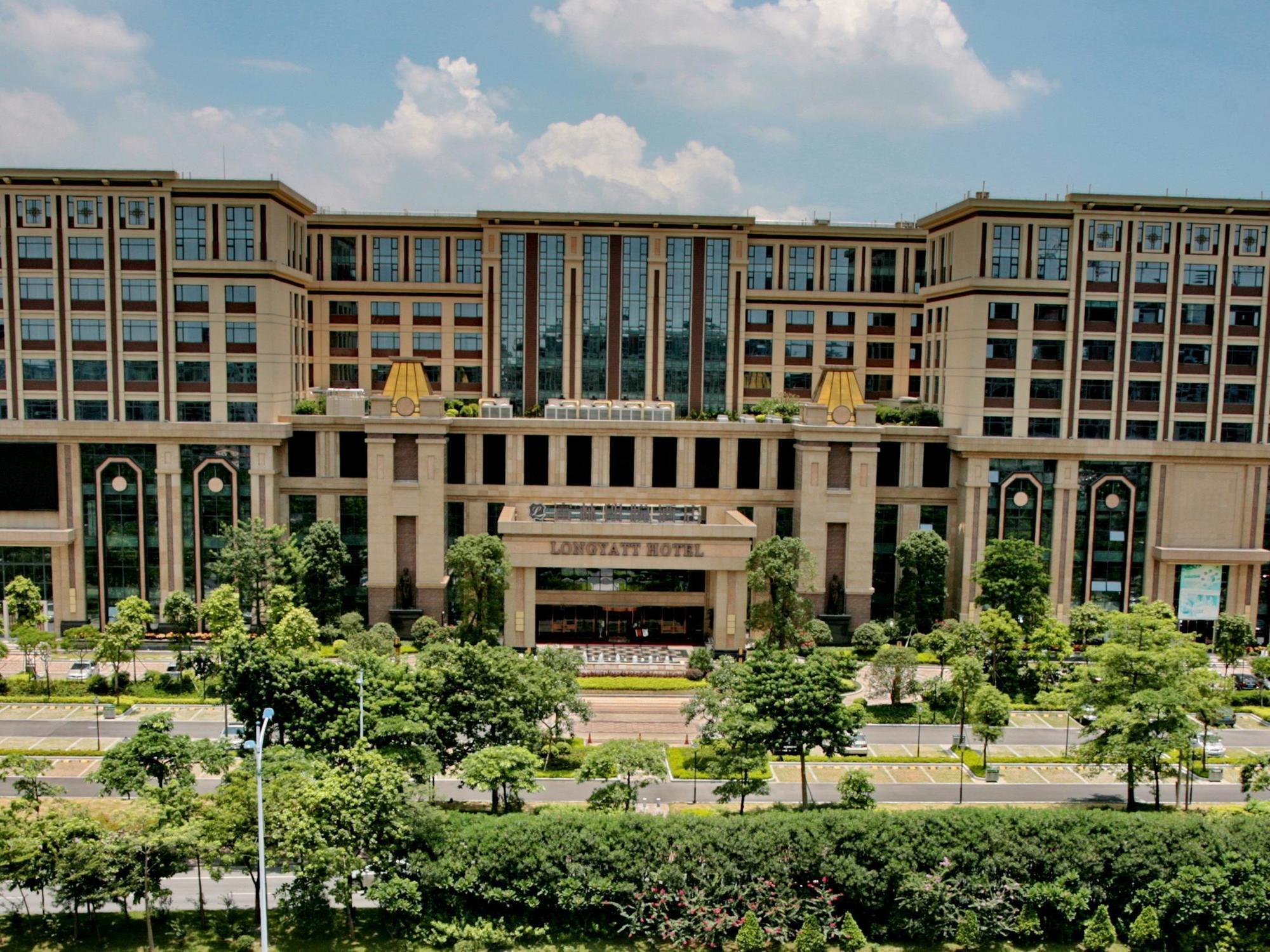 Longyatt Hotel ฝอซาน ภายนอก รูปภาพ